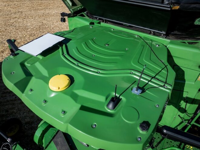 John Deere Brings Enhanced Machine Connectivity to Rural Farms with JDLink Boost 